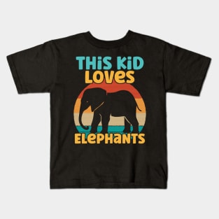 Kids This Kid Loves Elephants - Elephant lover design Kids T-Shirt